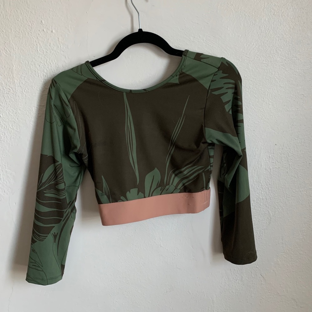 sample sale olympia activewear top